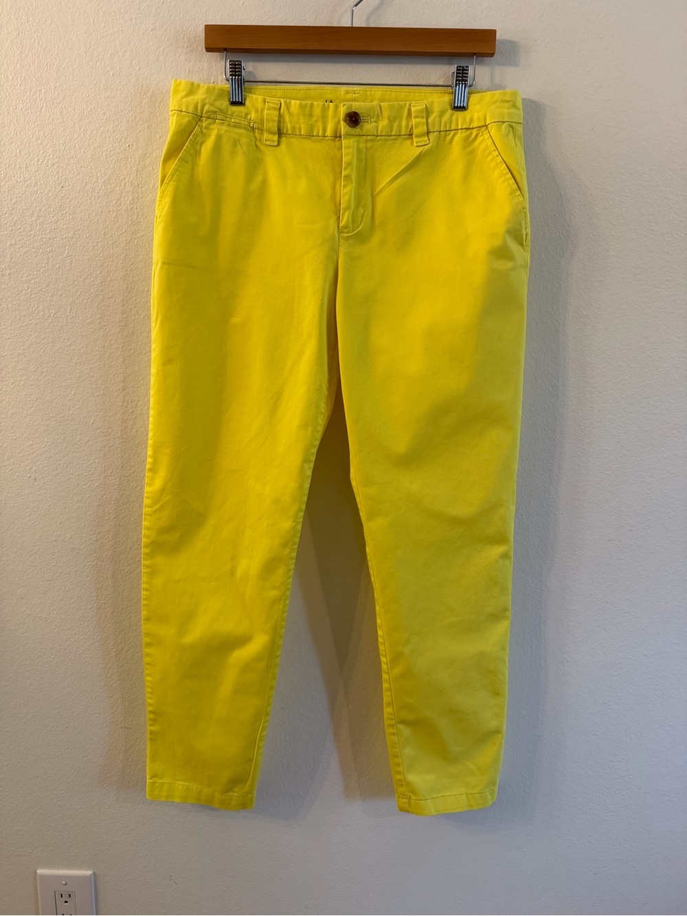 New Gap Broken In Khaki Pants Womens Size 10 Yellow Straight Leg Preppy Casual